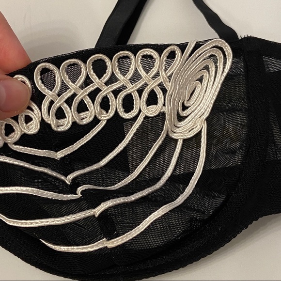 NWT Versace Intimo Black White Mesh Embroidered Bra XL - Picture 3 of 15
